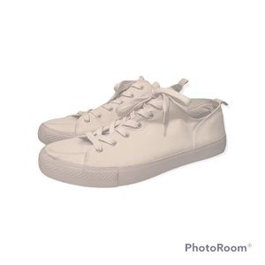 Torrid White Canvas Lace-Up Sneaker